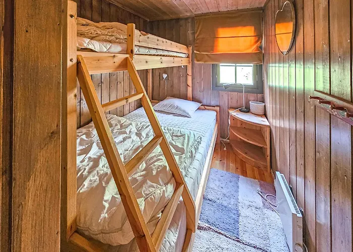 Casa vacanze Beautiful In With Kitchen Gol